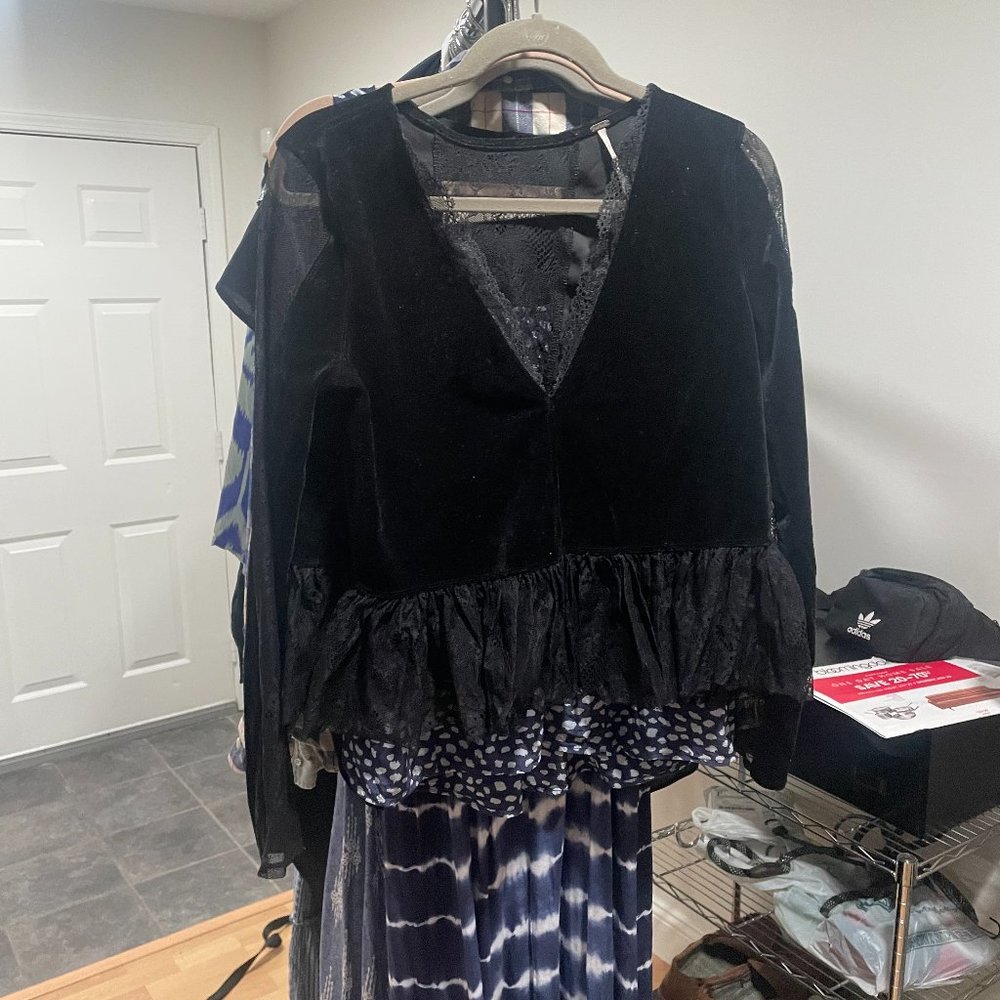 Free People Velvet and Lace Black Long Sleeve (S)